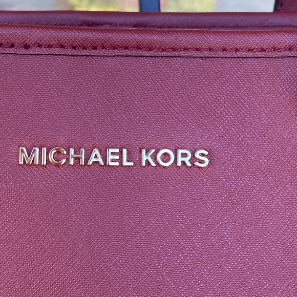 NWT Michael Kors LG EW Leather tote handbag - Picture 4 of 10